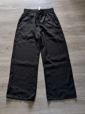 NWOT - Halara High Waisted Drawstring Wide Leg Casual Pants in Black - Size M